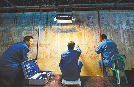 莫高窟記得，“飛天”記得…… ——敦煌研究院文物保護利用群體素描