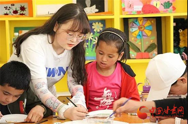 關(guān)愛山區(qū)的孩子 西北師大學(xué)子在東鄉(xiāng)、會寧開展體育美育浸潤行動活動