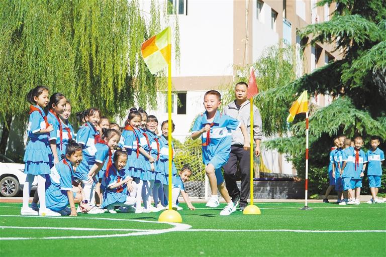 我們開學了！