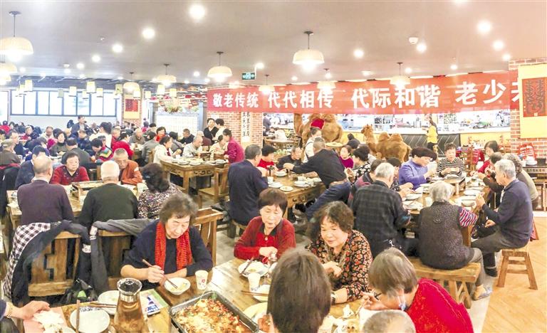 孝滿金城、德潤(rùn)人心 蘭州市舉辦第六屆千叟宴感恩活動(dòng)