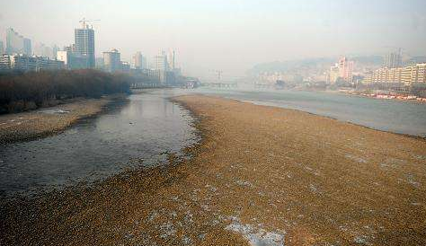 市民：黃河水位大降會不會影響供水？ 水務部門：枯水期流量偏小屬于正?，F(xiàn)象