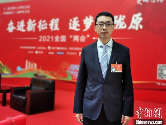 “水”專家建言西部干旱地區(qū)試點(diǎn)調(diào)整“階梯水價”