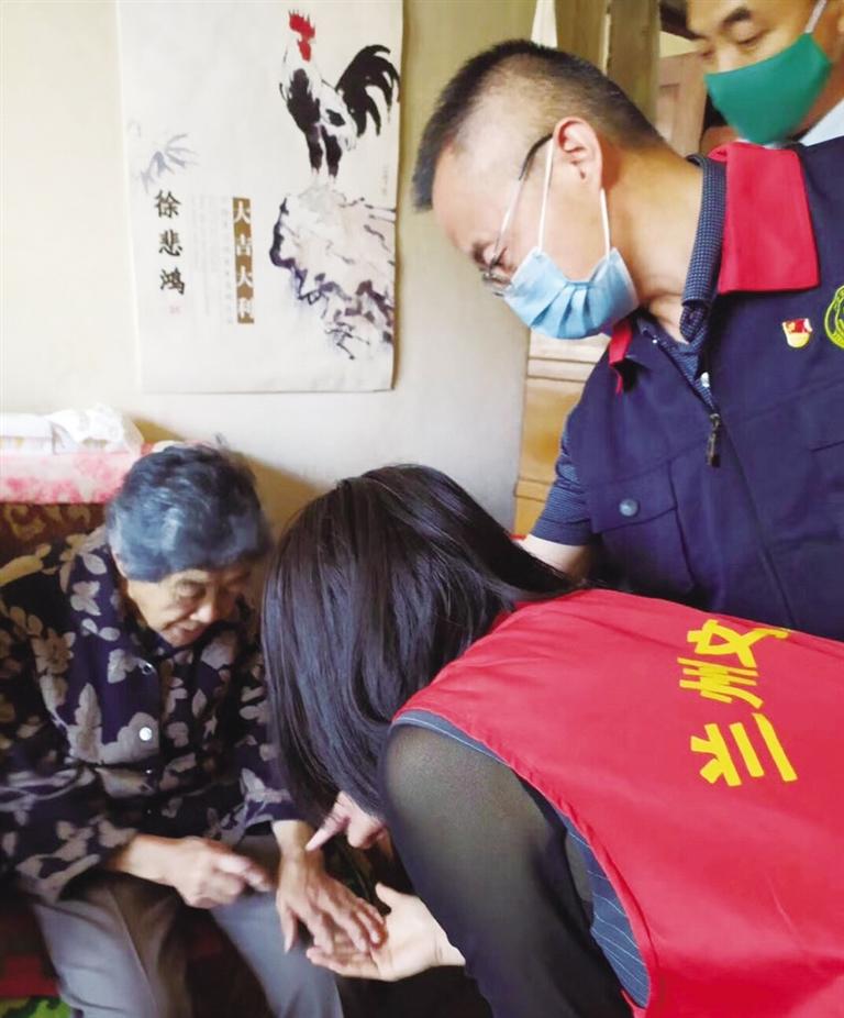 在公益志愿服務(wù)中踐行初心使命——記中國(guó)好人、城關(guān)區(qū)一方公益慈善協(xié)會(huì)黨支部書記高平