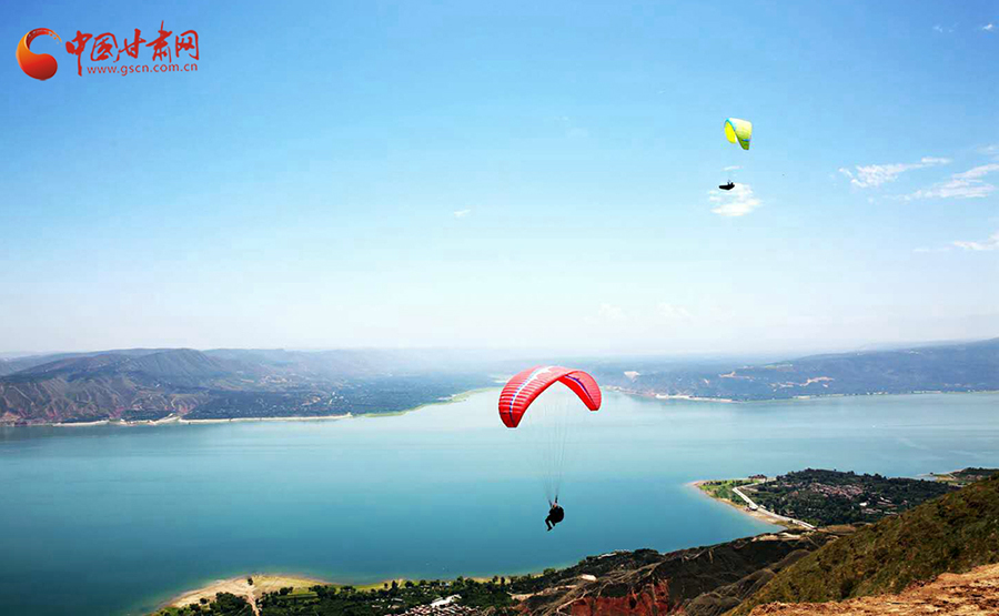 【五一游甘肅】這個(gè)五一，我在宛若游龍繞山行的黃河畔等你