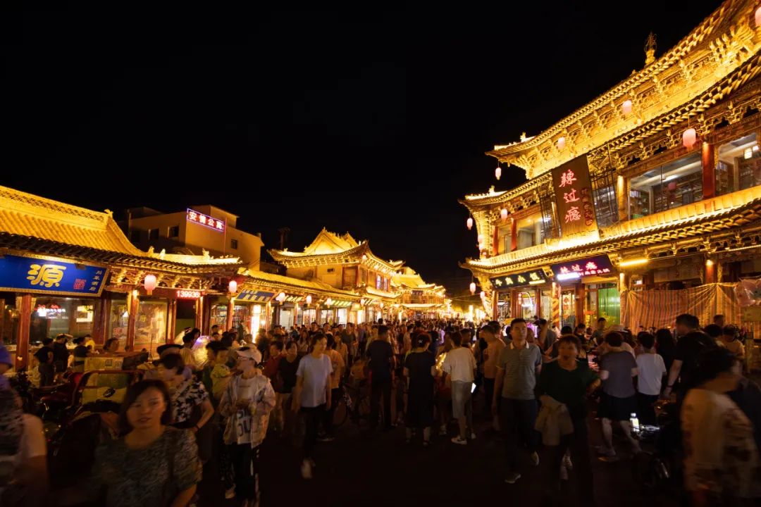 古風(fēng)、華美、浪漫、美味……現(xiàn)實(shí)版“清明上河圖”，就在這里！