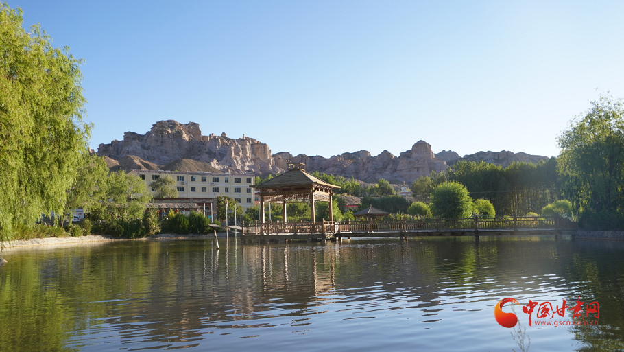 【小康圓夢·看甘肅】肅南：鄉(xiāng)村旅游托起百姓富?！敖痫埻搿?>
        </a><em>【小康圓夢·看甘肅】肅南：鄉(xiāng)村旅游托起百姓富?！敖痫埻搿?/em></li>
    <li><a  target=