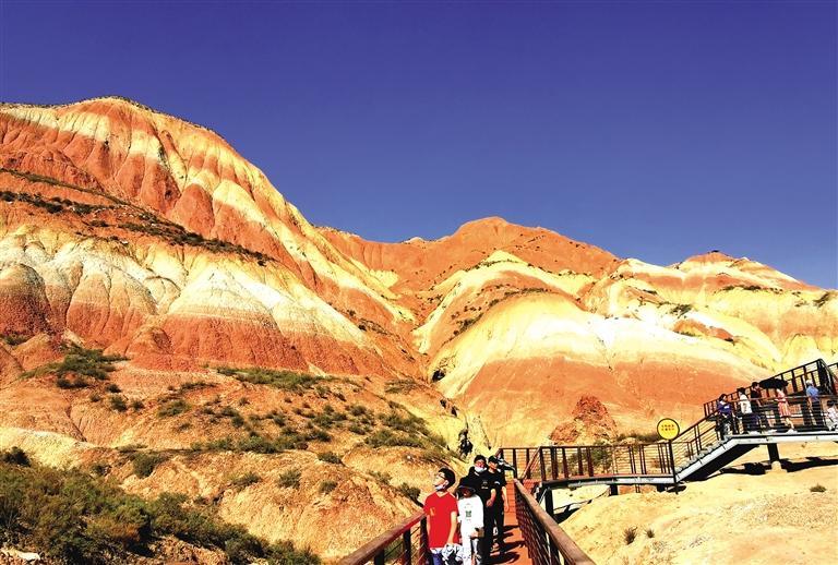 攜程《2021年國(guó)慶假期出游總結(jié)報(bào)告》出爐  西安、上海、北京、西寧、成都成甘肅省主要客源地