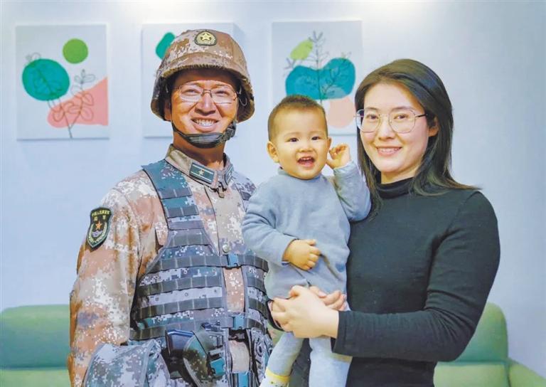 蘭州市退役軍人事務局舉行清明代祭掃儀式 陳紅軍烈士父親給兒子寫來寄語 “你是祖國的好兒女，也是我們的驕傲”