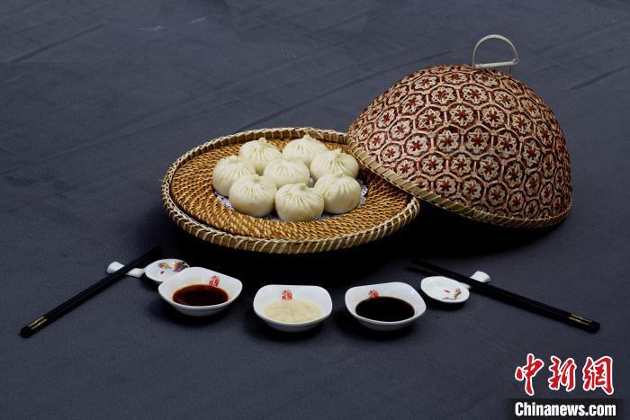 圖為甘肅臨夏回族自治州美味——河州包子。(資料圖) 臨夏州委宣傳部供圖