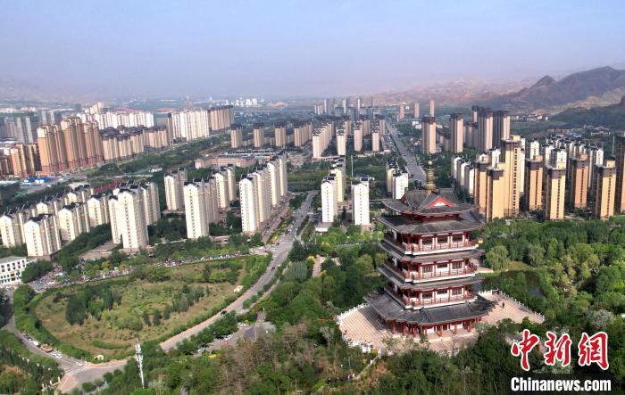 圖為“南涼古都”樂(lè)都朝陽(yáng)山片區(qū)的今朝。　薛蒂 攝